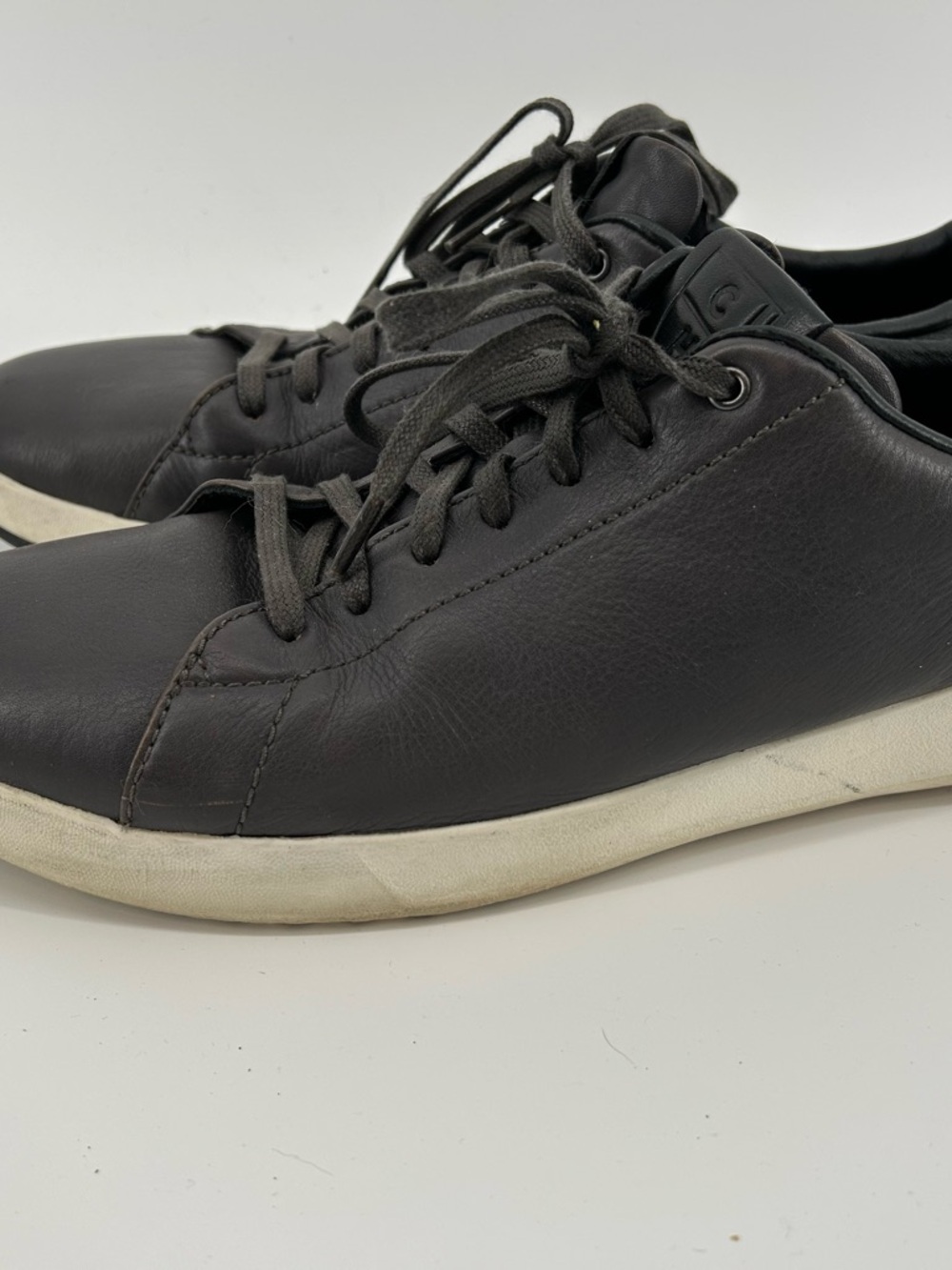 Cole Haan Gray Leather Low-Top Sneakers with White Sole - Picture 4 of 7